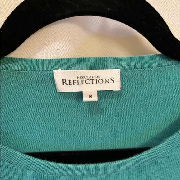 Northern Reflections Womans Sweater - Picture 2 of 4